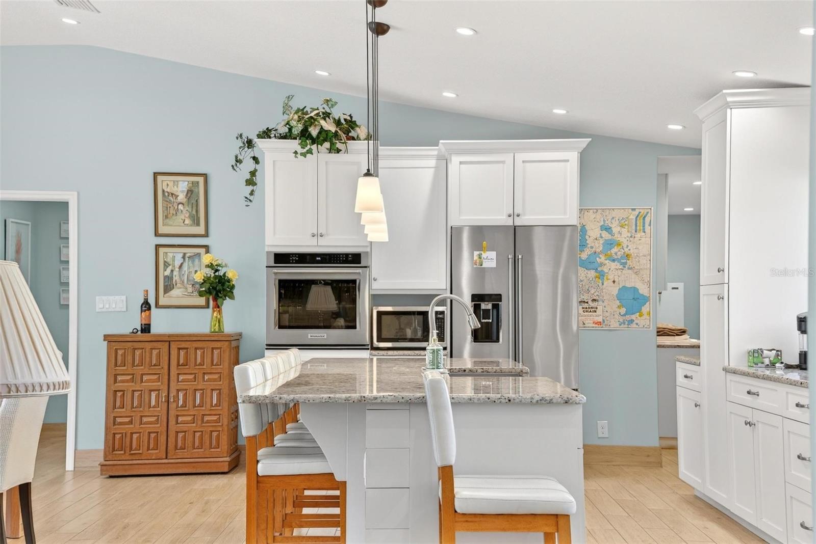 Image 27 of 100 For 10220 Bumblebee Lane