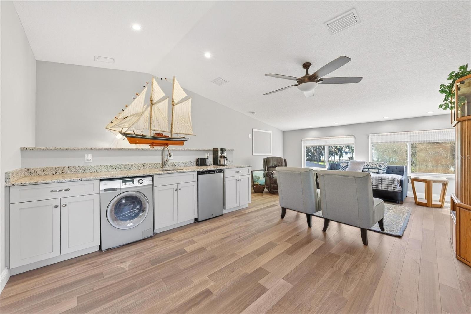 Image 54 of 100 For 10220 Bumblebee Lane