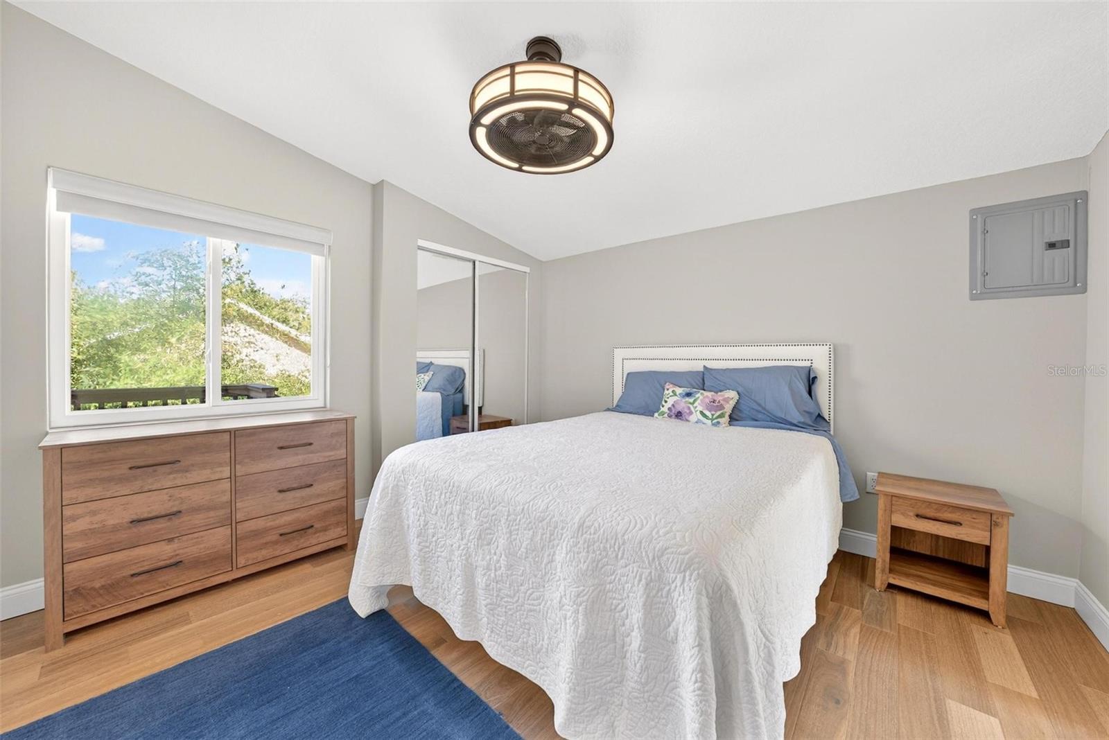 Image 61 of 100 For 10220 Bumblebee Lane