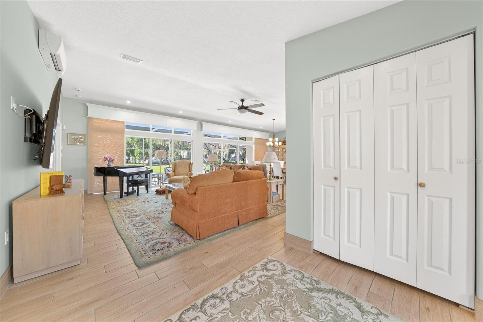 Image 8 of 100 For 10220 Bumblebee Lane