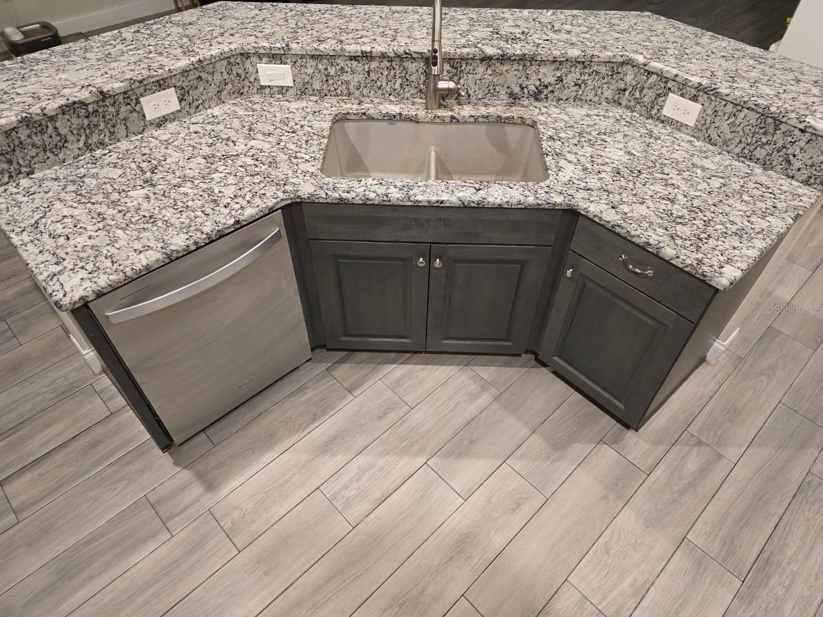 Image 5 of 15 For 854 Fisher Road