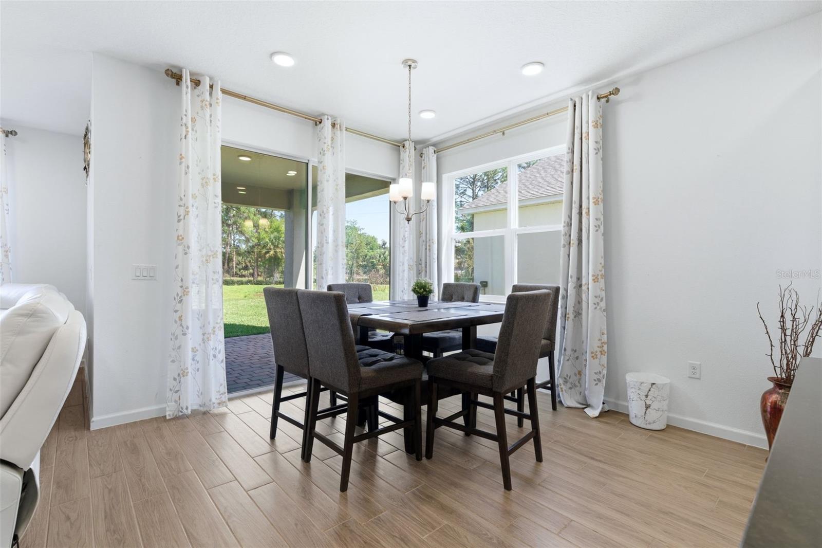 Image 15 of 55 For 1147 Franklin Tree Lane