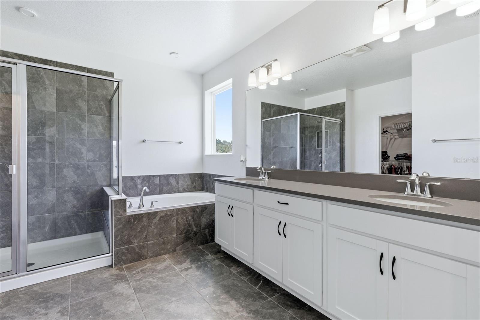 Image 36 of 55 For 1147 Franklin Tree Lane