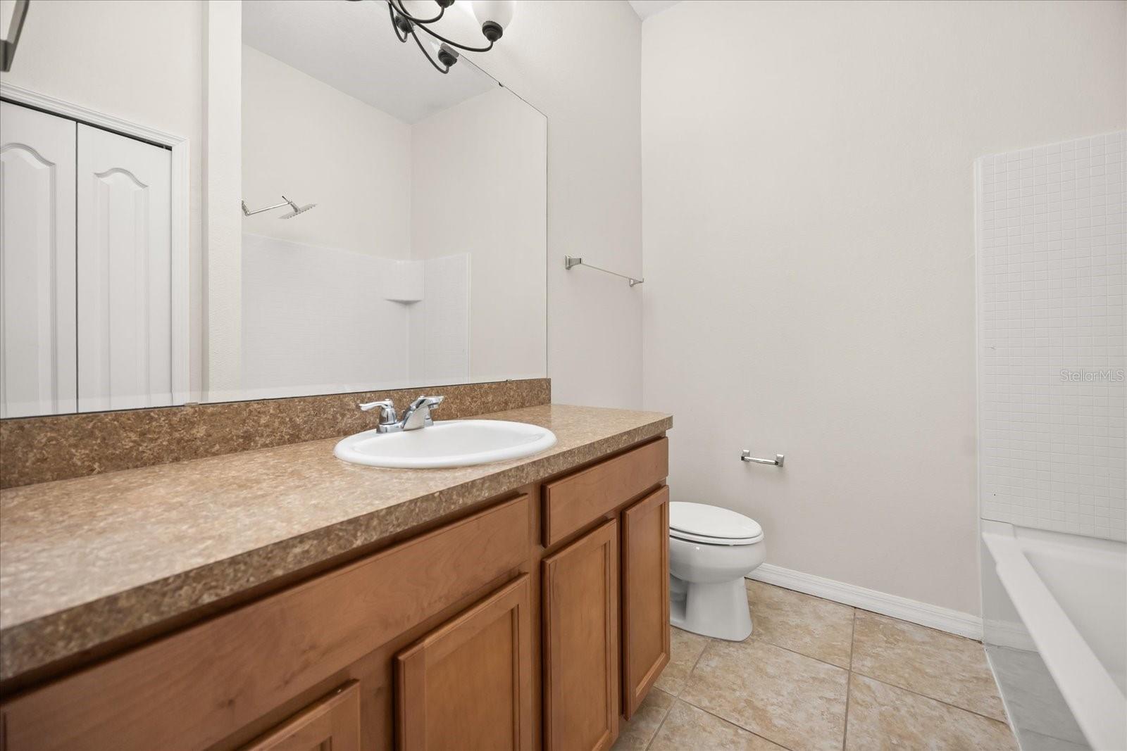 Image 18 of 28 For 1121 Trillium Park Lane