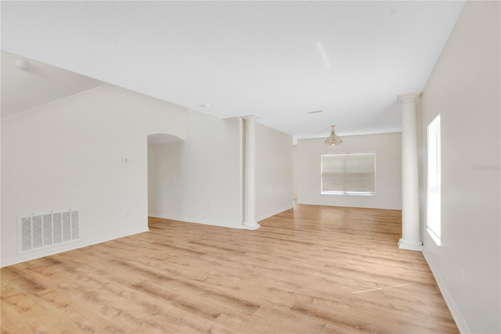 Image 5 of 38 For 4459 Cherry Branch Court