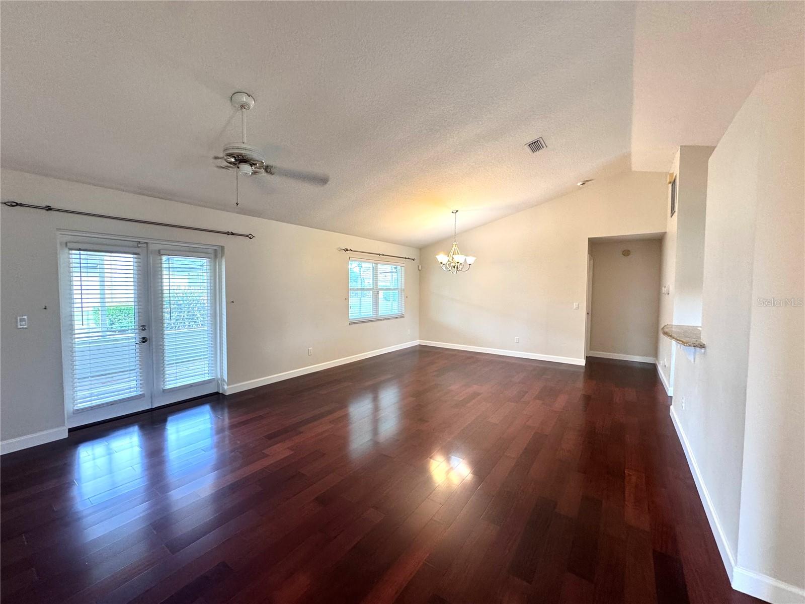 Image 3 of 27 For 4818 Breezy Palms Court