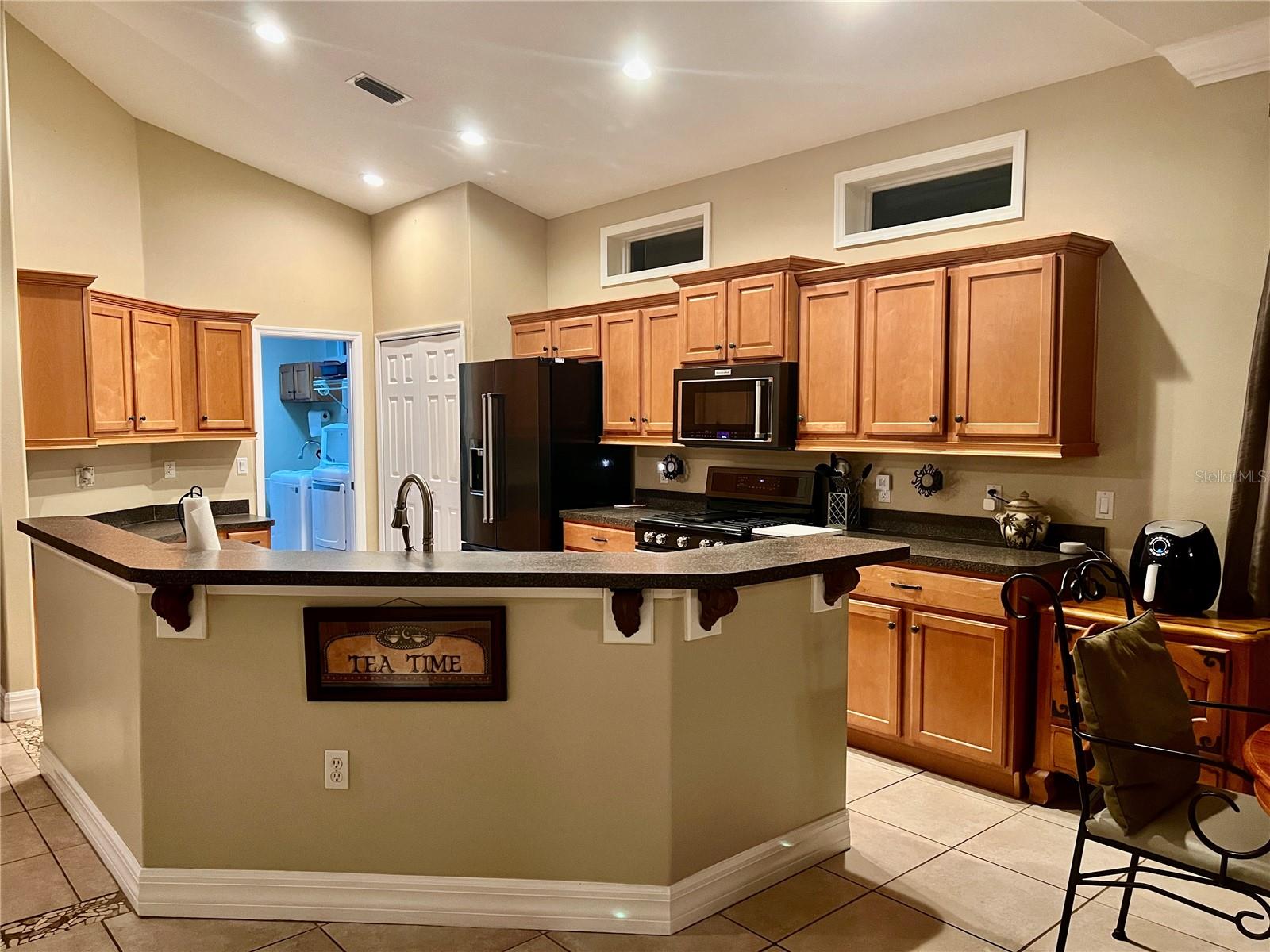 Image 5 of 31 For 6614 64th Terrace E