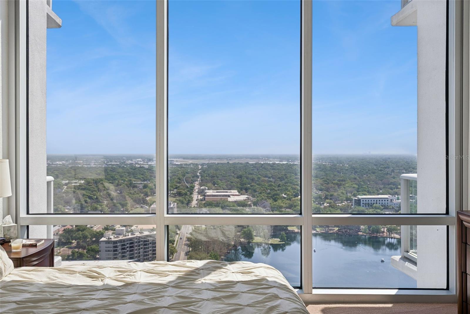 Image 20 of 77 For 150 Robinson Street 2709