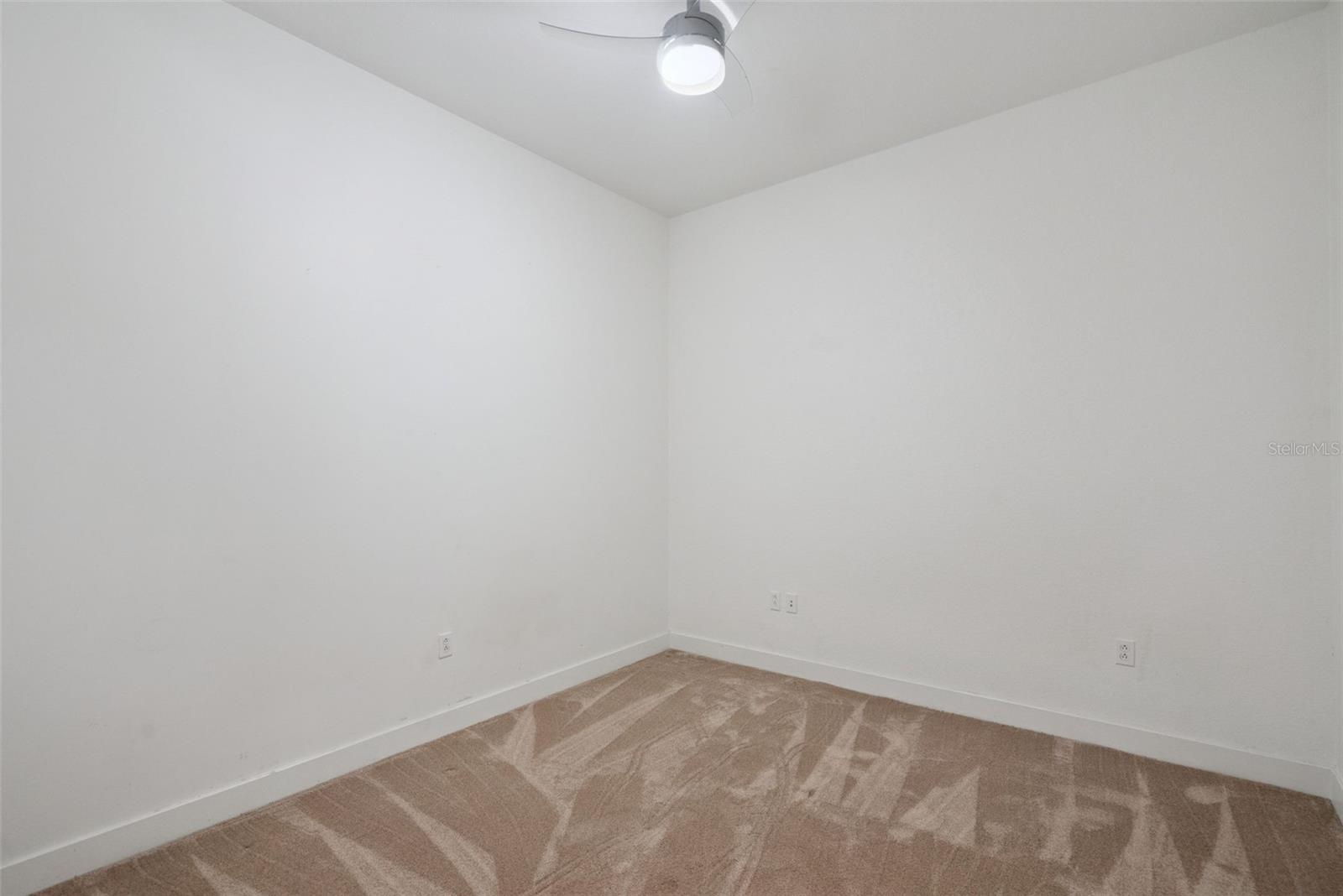 Image 26 of 77 For 150 Robinson Street 2709