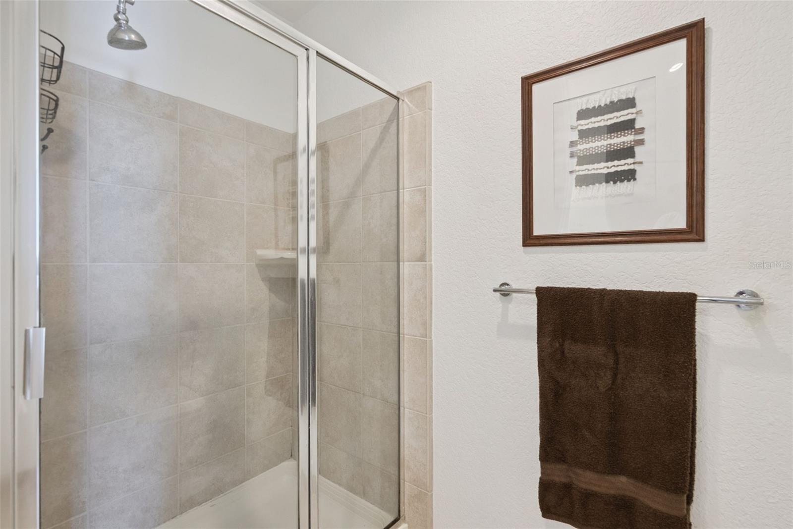 Image 29 of 77 For 150 Robinson Street 2709