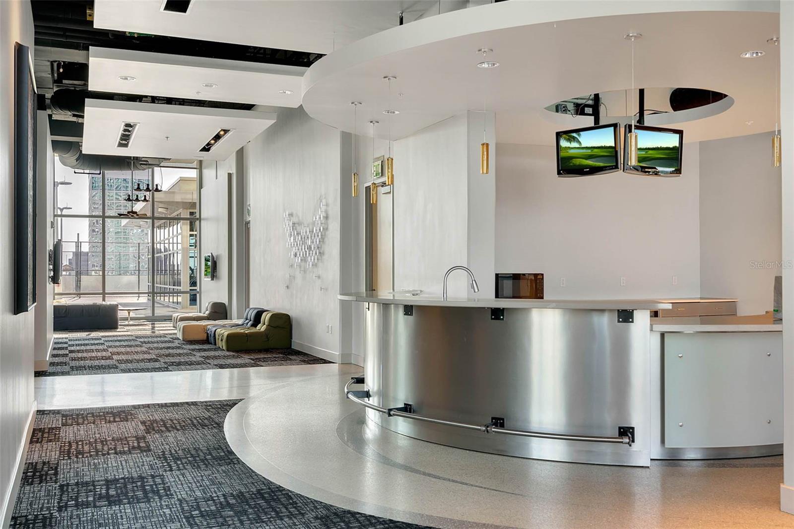 Image 40 of 77 For 150 Robinson Street 2709