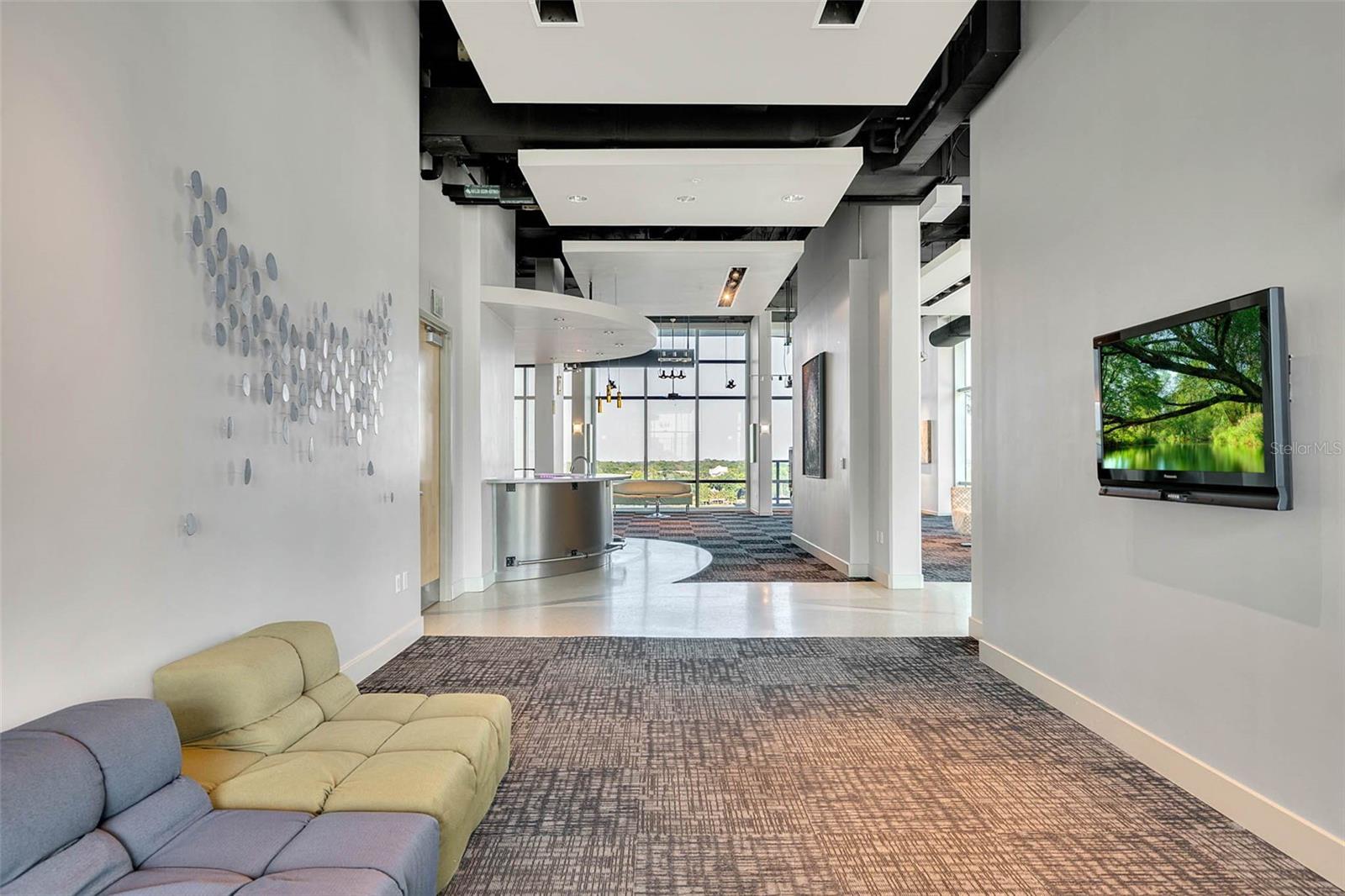 Image 42 of 77 For 150 Robinson Street 2709