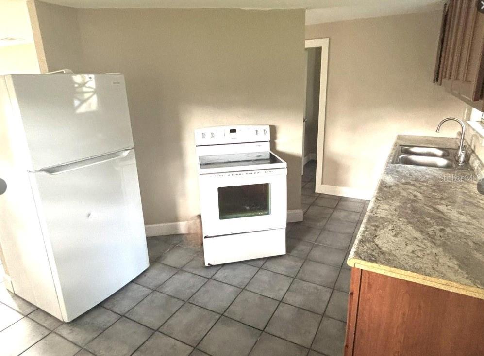 Image 12 of 15 For 2615 Laurel Avenue