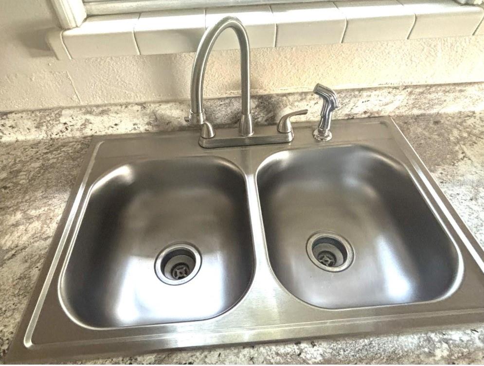 Image 14 of 15 For 2615 Laurel Avenue