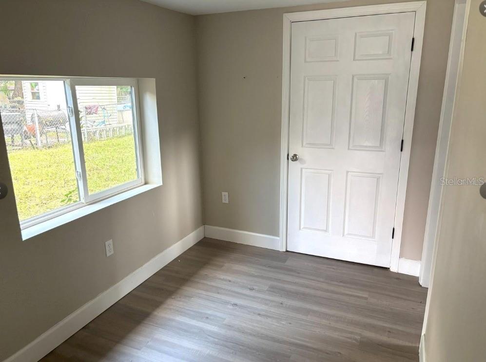 Image 4 of 15 For 2615 Laurel Avenue