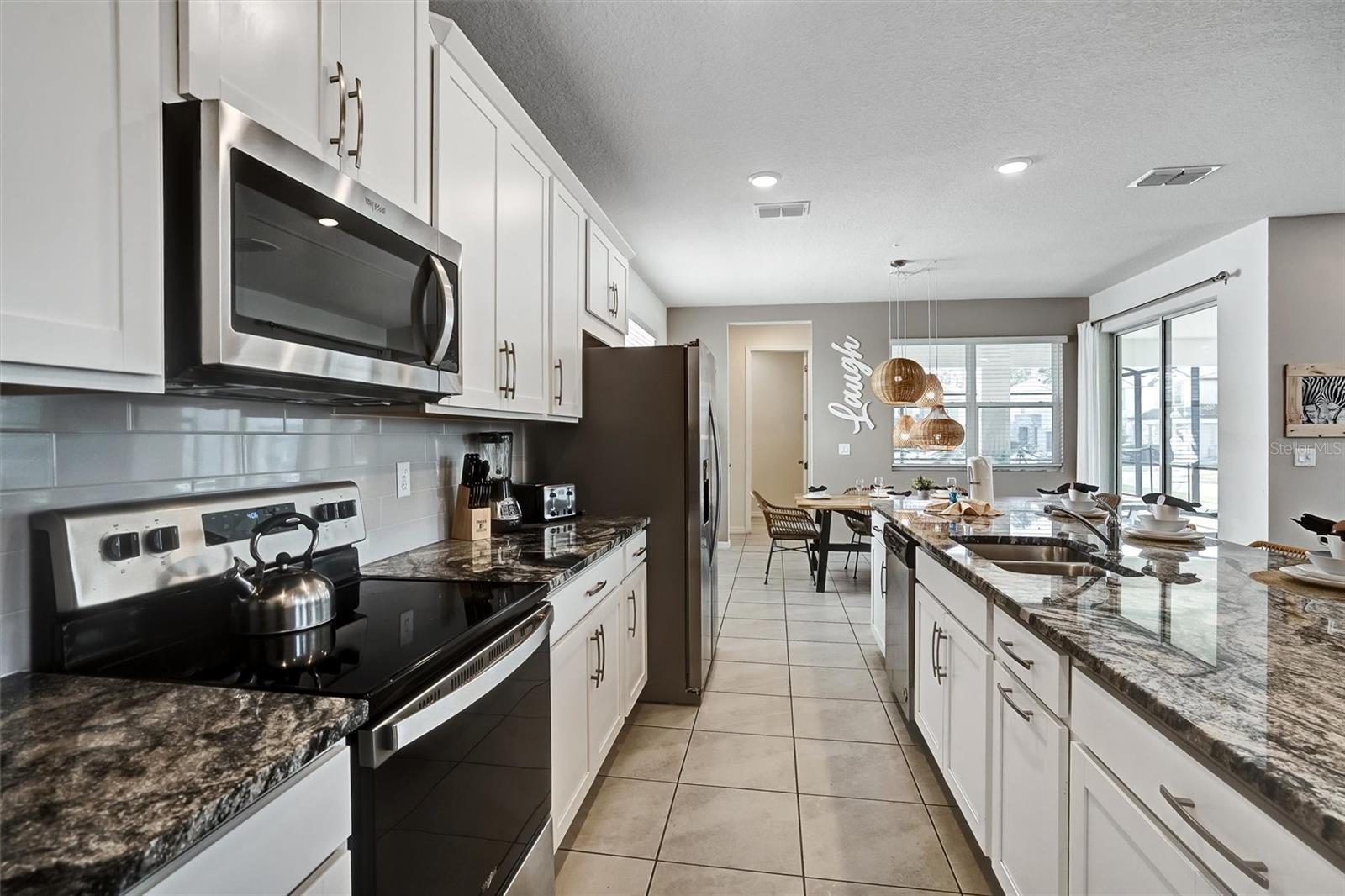 Image 11 of 40 For 8918 Tropical Haven Court