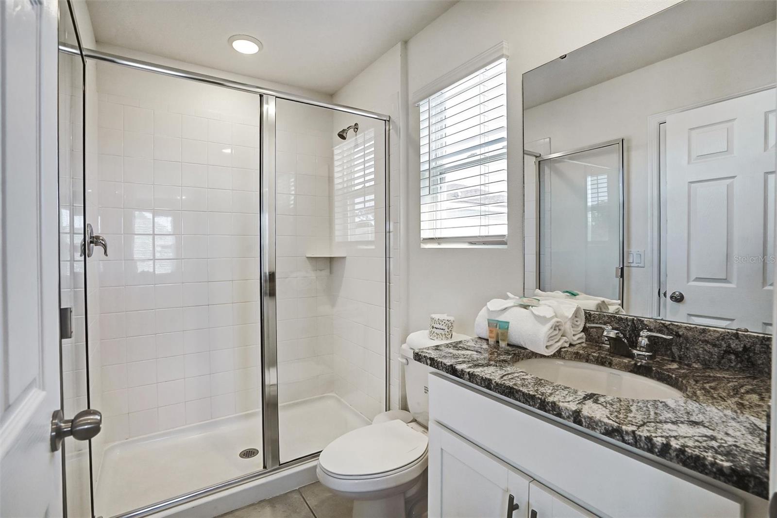 Image 21 of 40 For 8918 Tropical Haven Court