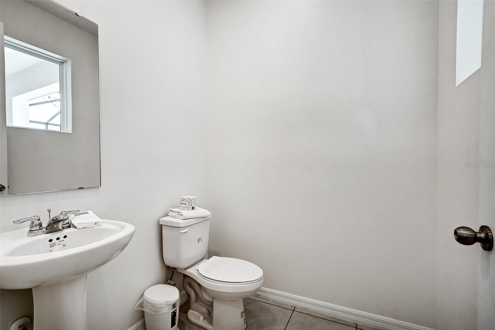 Image 31 of 40 For 8918 Tropical Haven Court