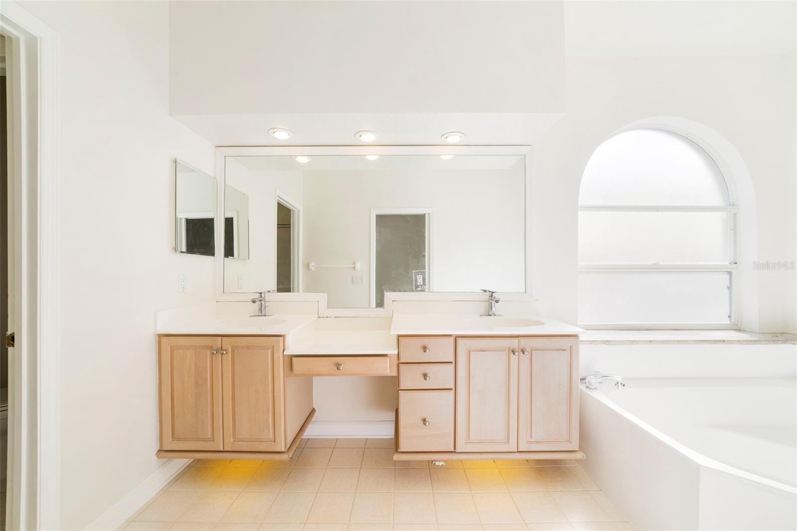 Image 10 of 36 For 7291 Hawksnest Boulevard