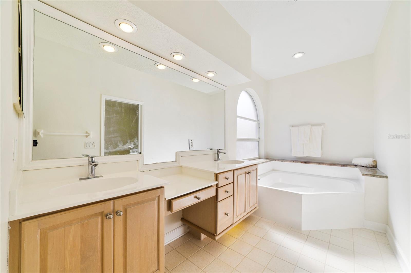 Image 11 of 36 For 7291 Hawksnest Boulevard