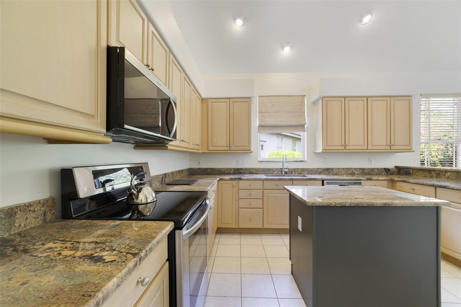 Image 6 of 36 For 7291 Hawksnest Boulevard