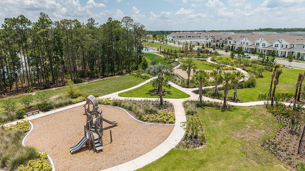 Image 27 of 43 For 14736 Field Daisy Drive