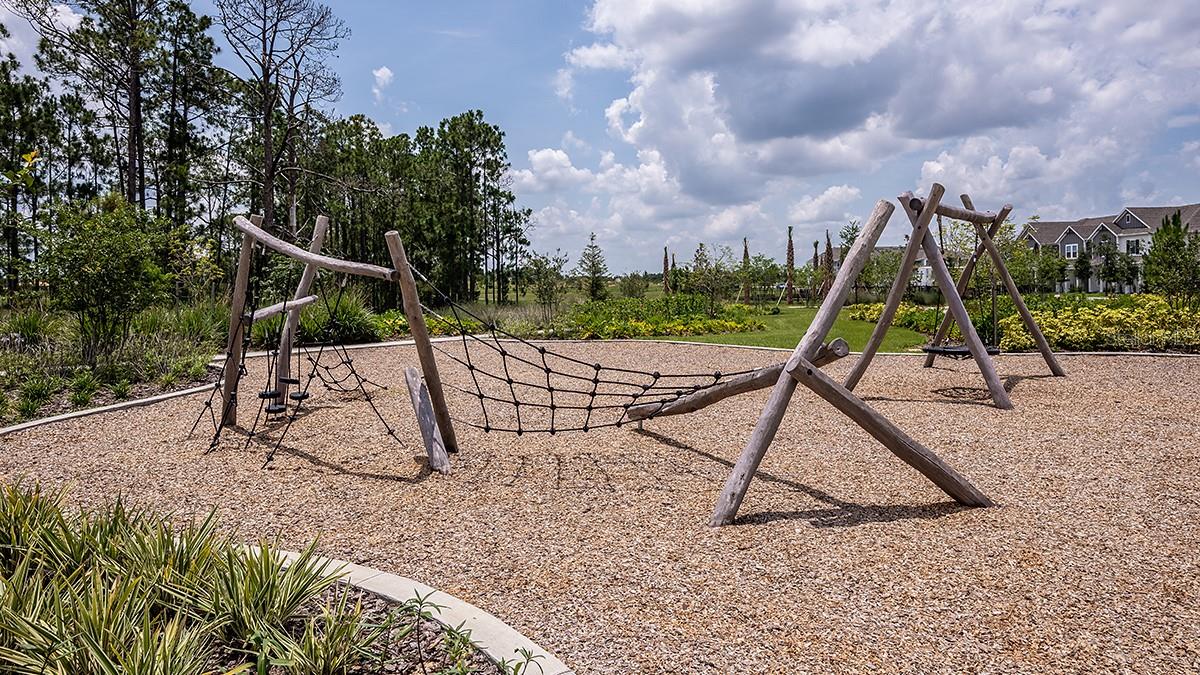 Image 38 of 43 For 14736 Field Daisy Drive