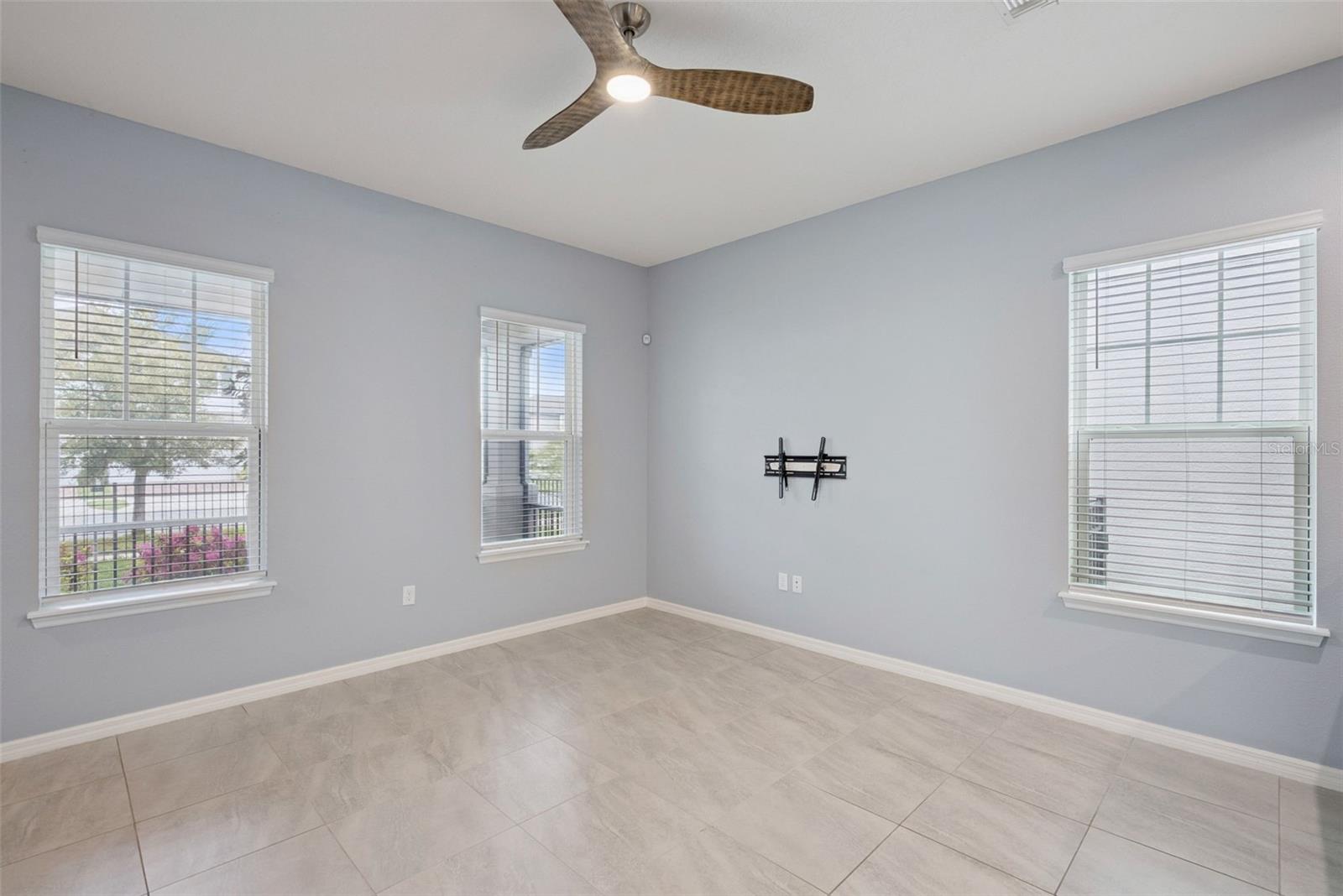 Image 11 of 48 For 1490 Garden Arbor Lane