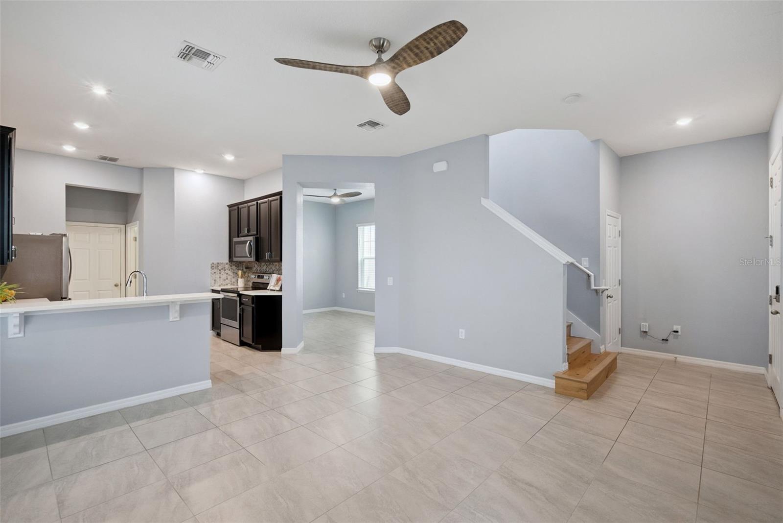 Image 13 of 48 For 1490 Garden Arbor Lane