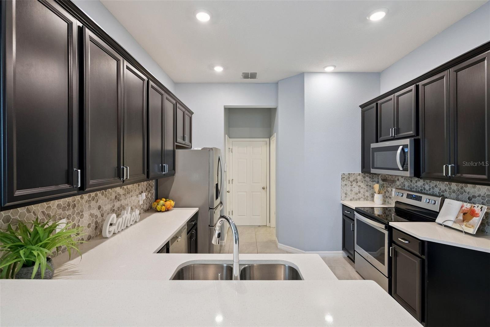 Image 14 of 48 For 1490 Garden Arbor Lane