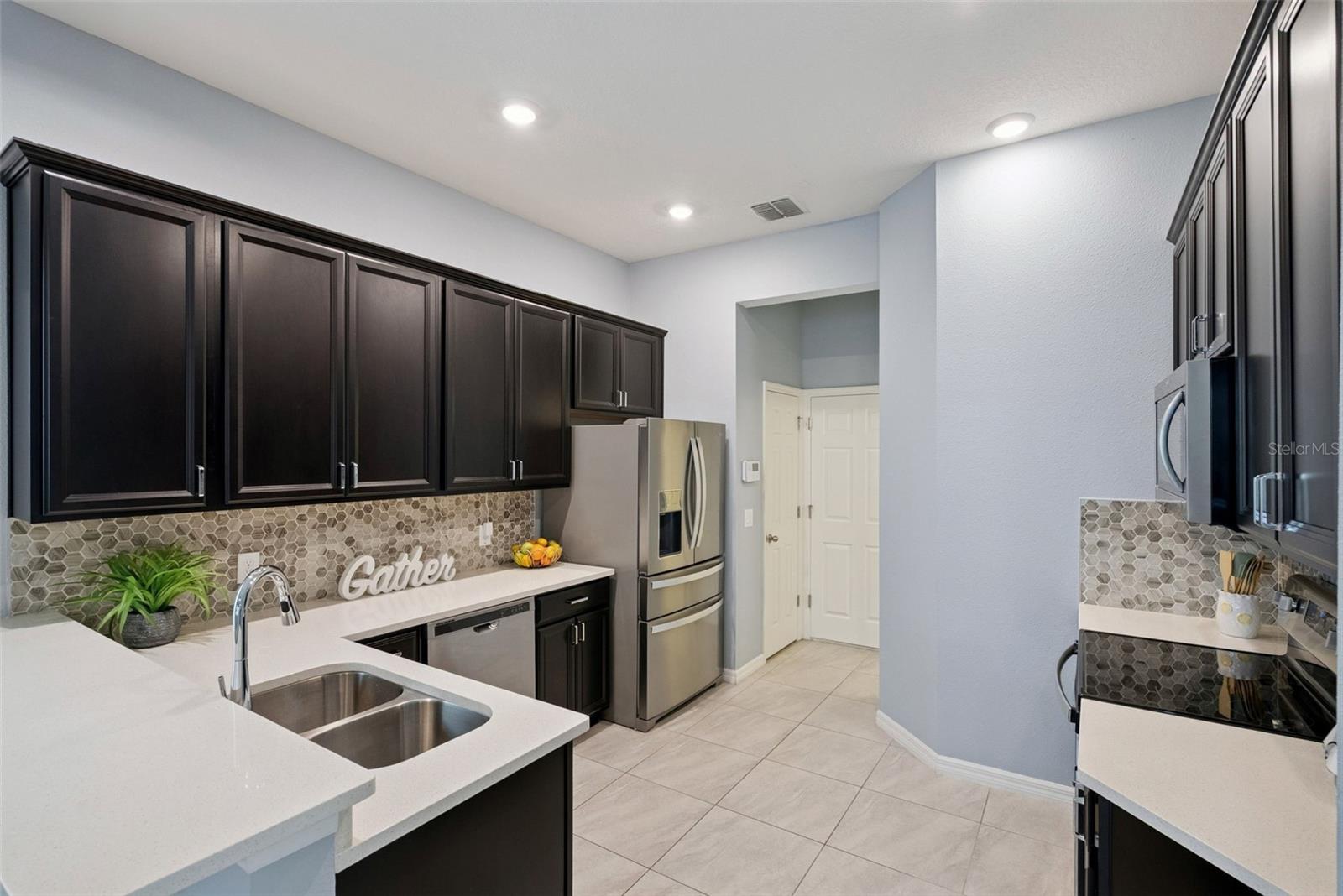 Image 17 of 48 For 1490 Garden Arbor Lane