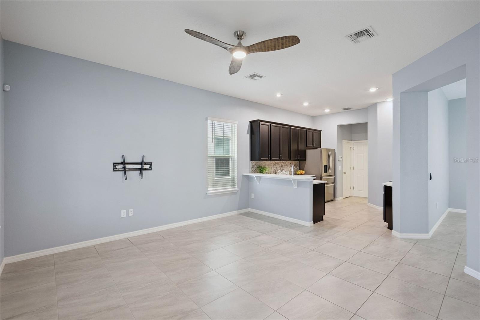 Image 8 of 48 For 1490 Garden Arbor Lane