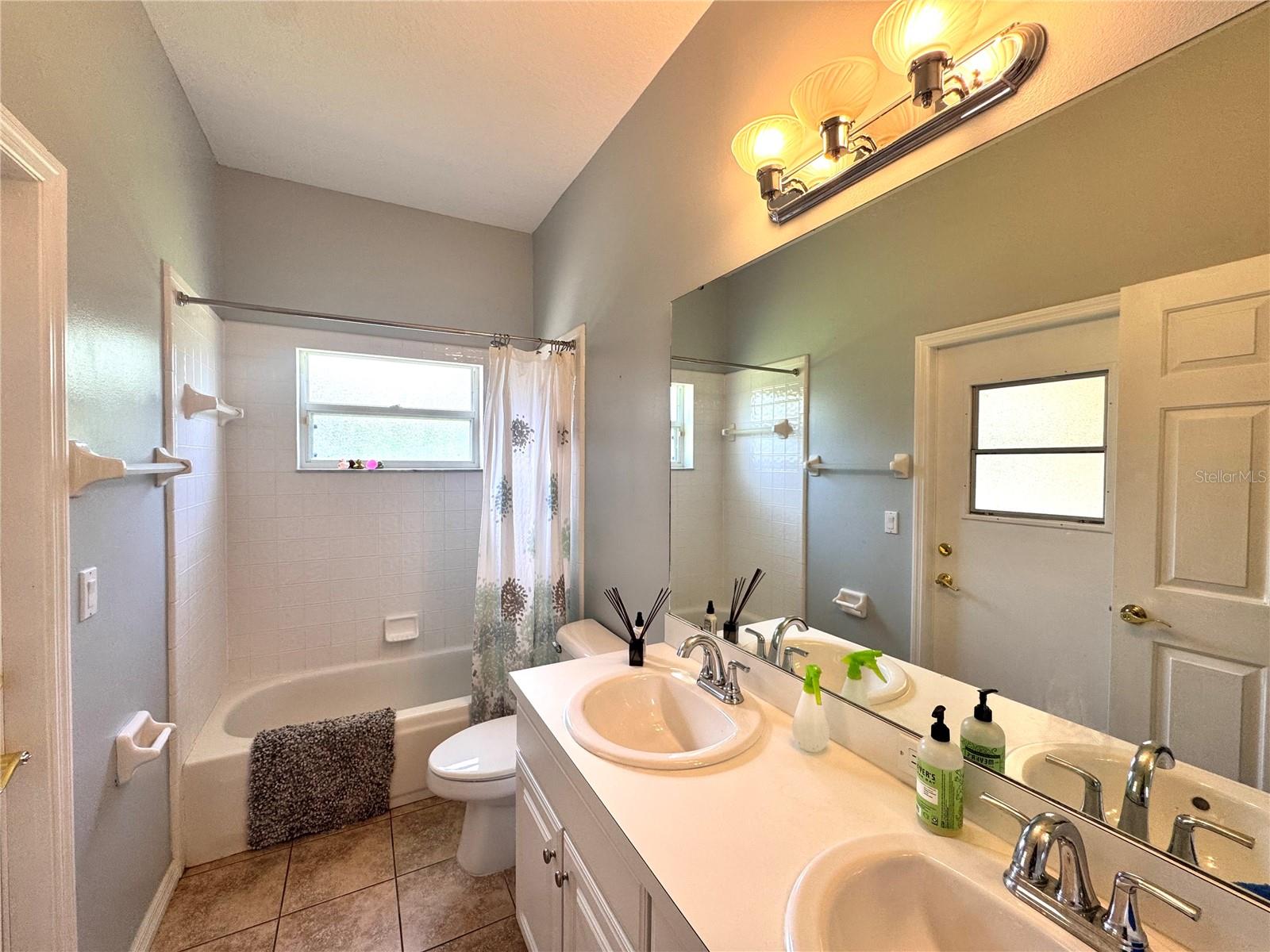 Image 19 of 24 For 107 Nandina Terrace