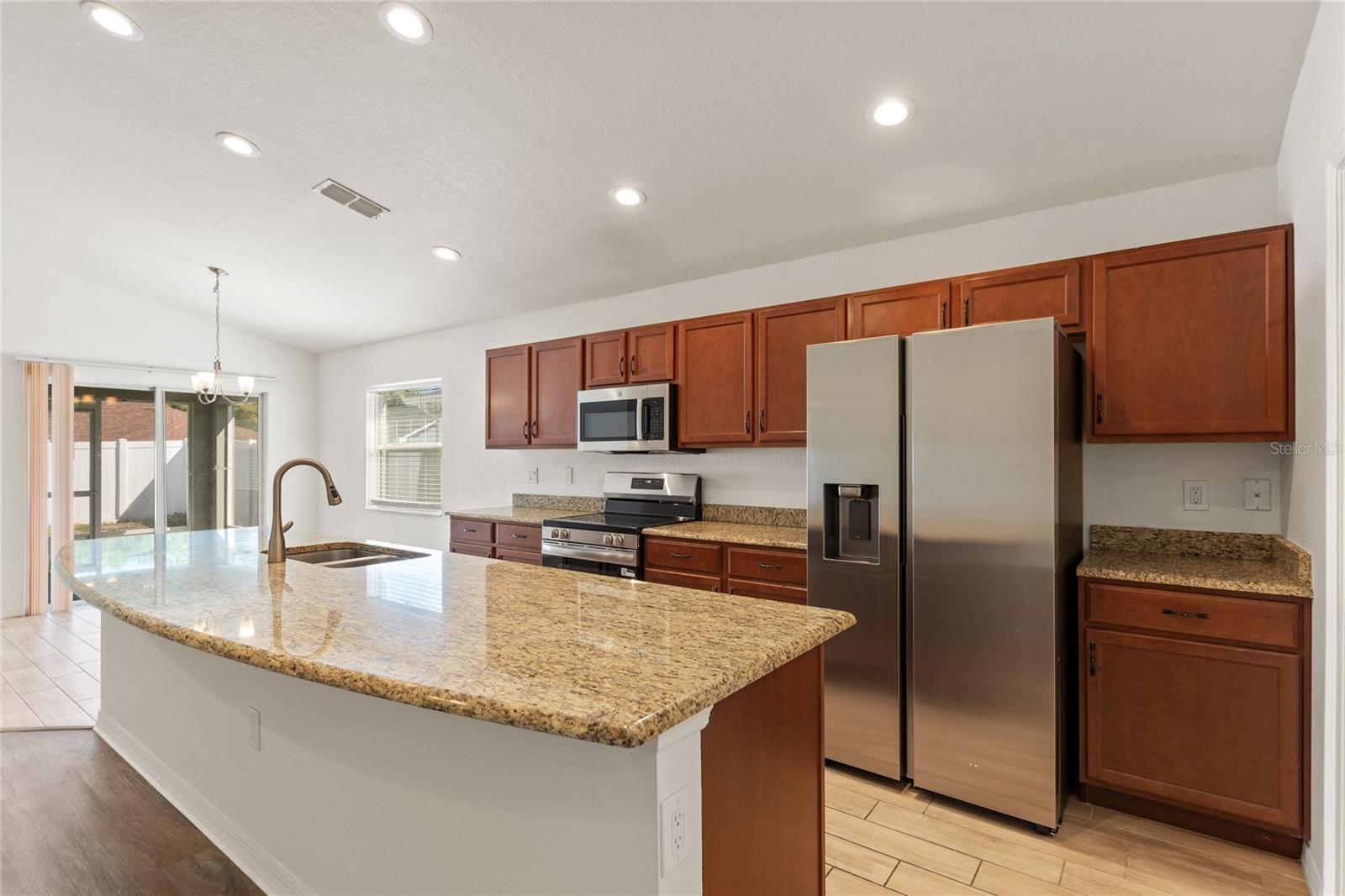 Image 16 of 37 For 2009 Danes Court