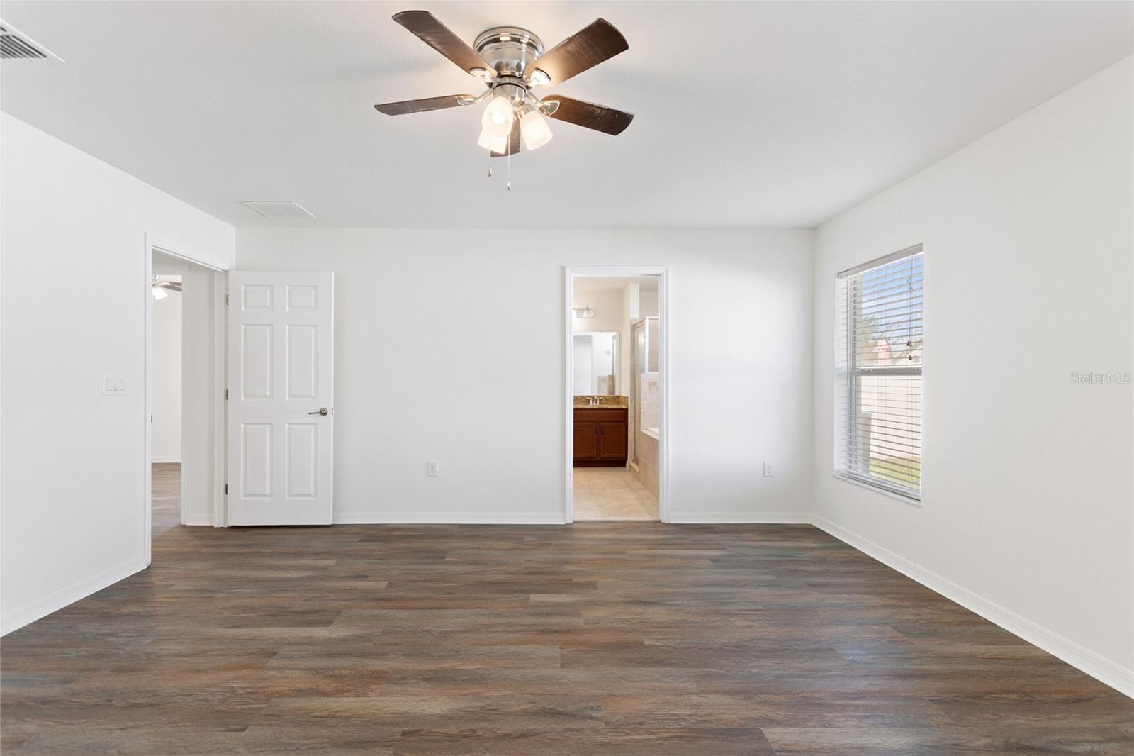 Image 27 of 37 For 2009 Danes Court