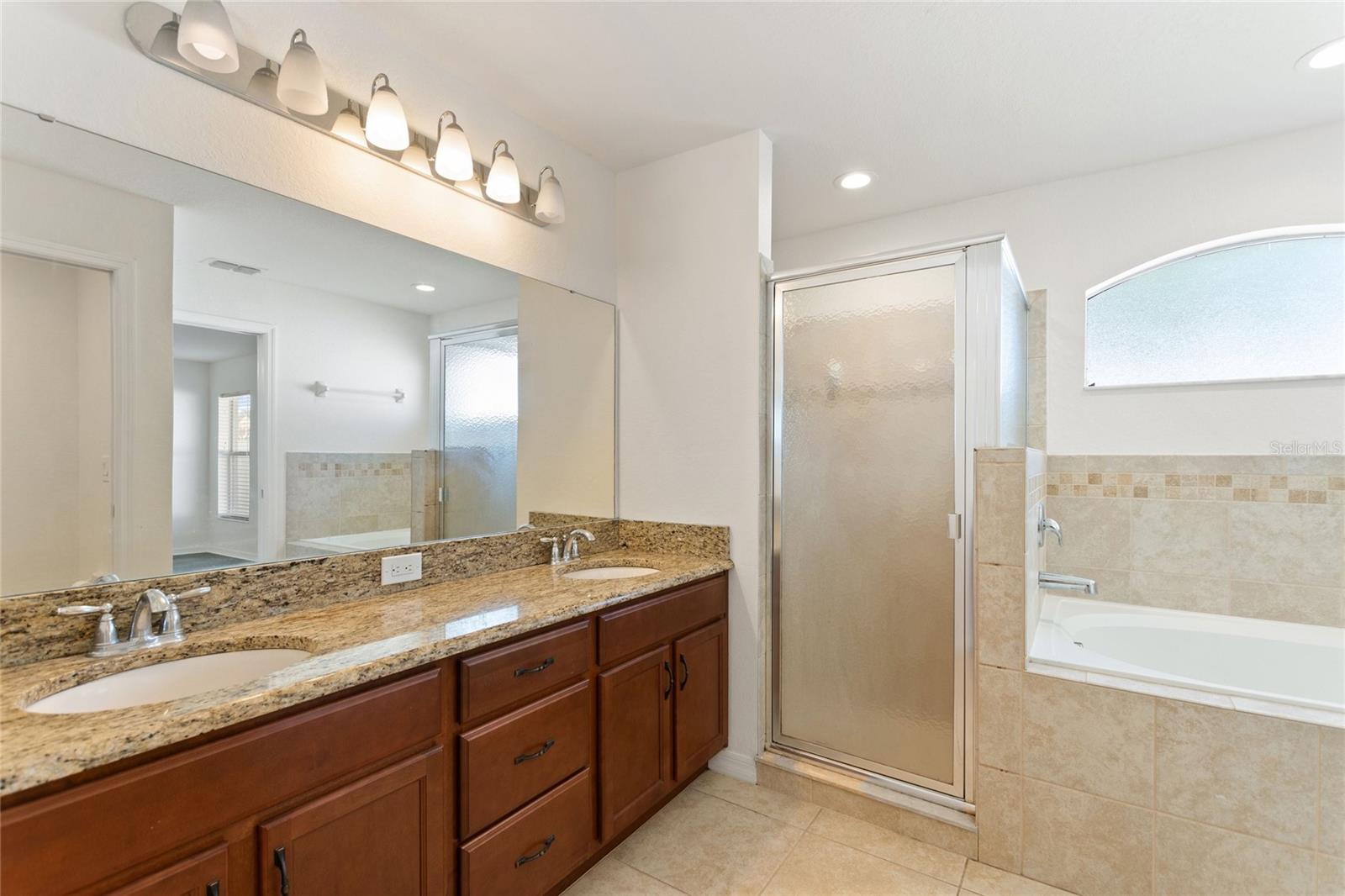 Image 30 of 37 For 2009 Danes Court