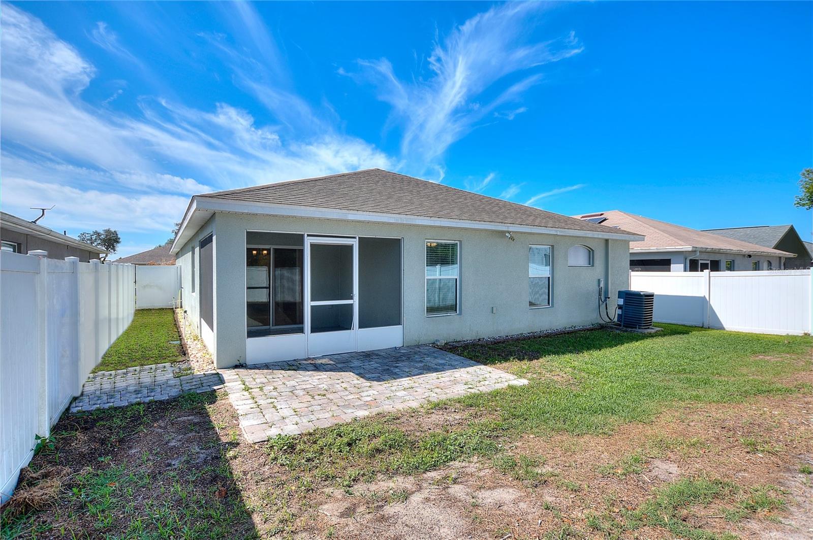 Image 35 of 37 For 2009 Danes Court