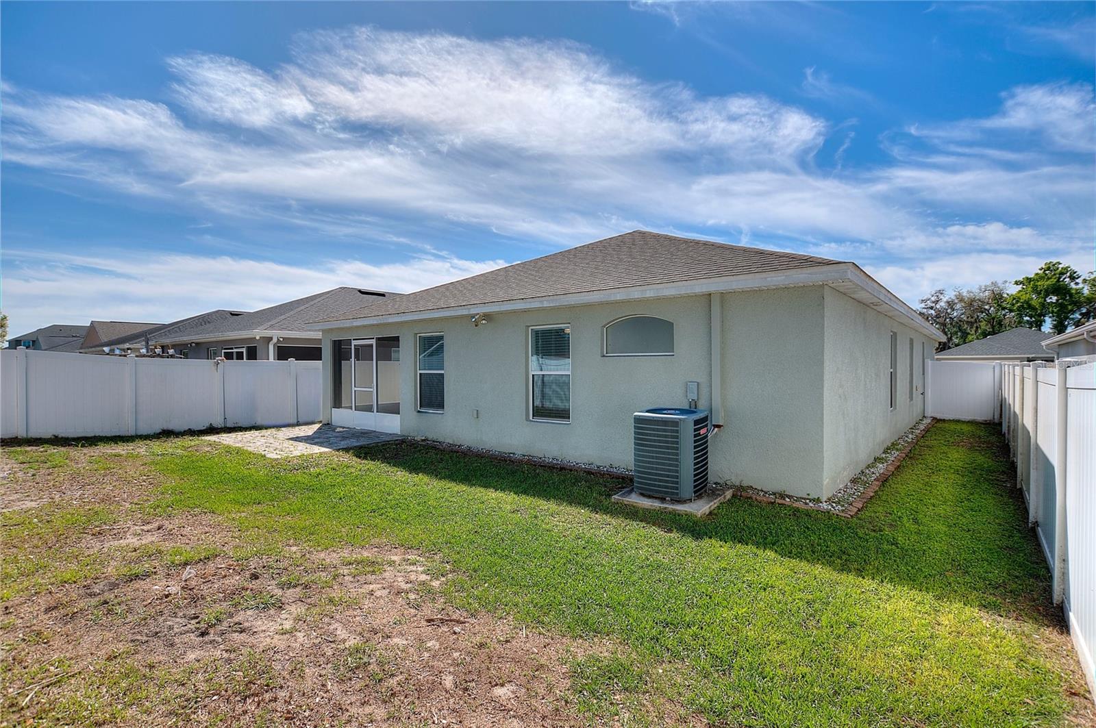 Image 37 of 37 For 2009 Danes Court