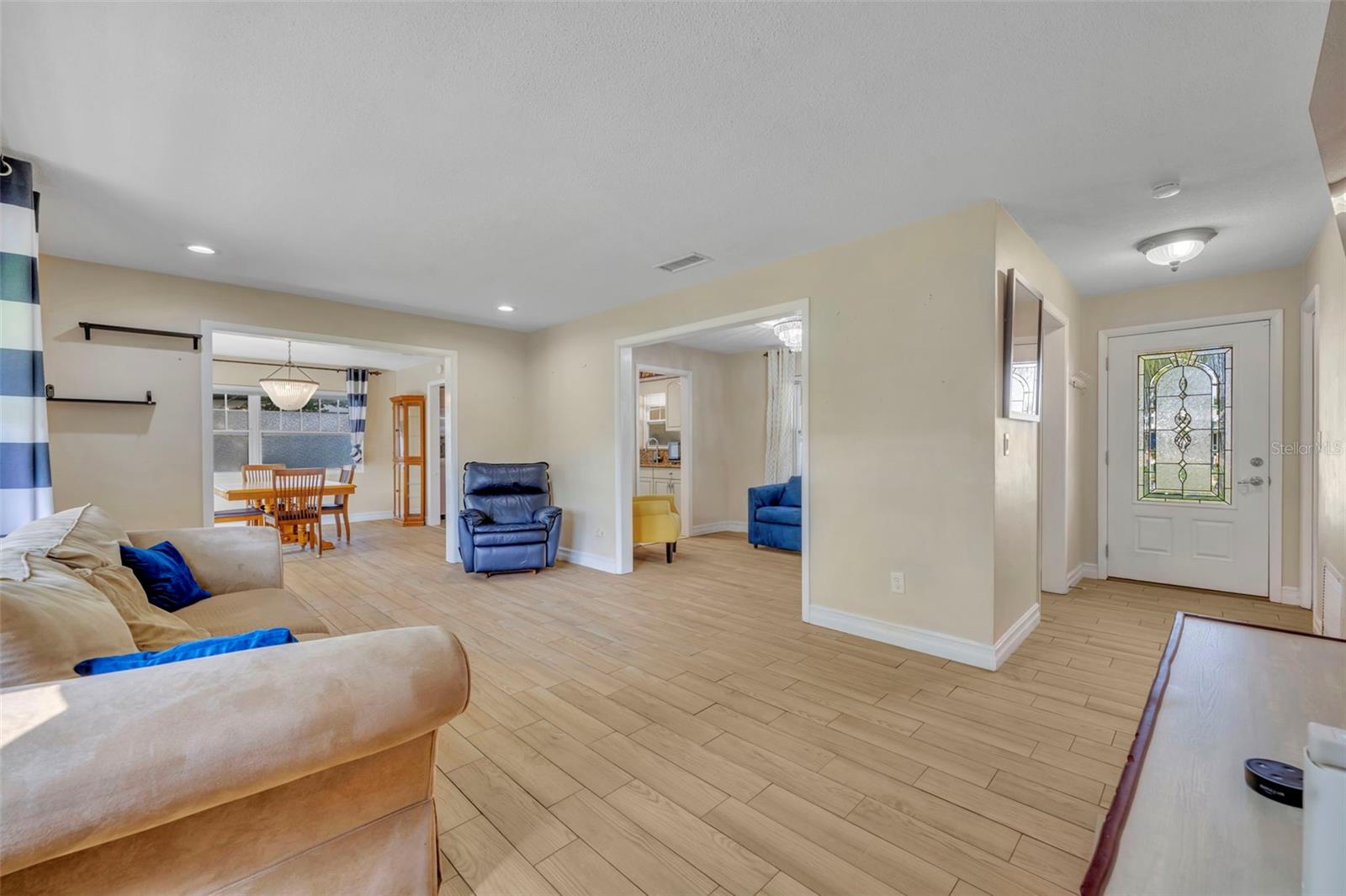 Image 6 of 23 For 4402 Blonigen Avenue