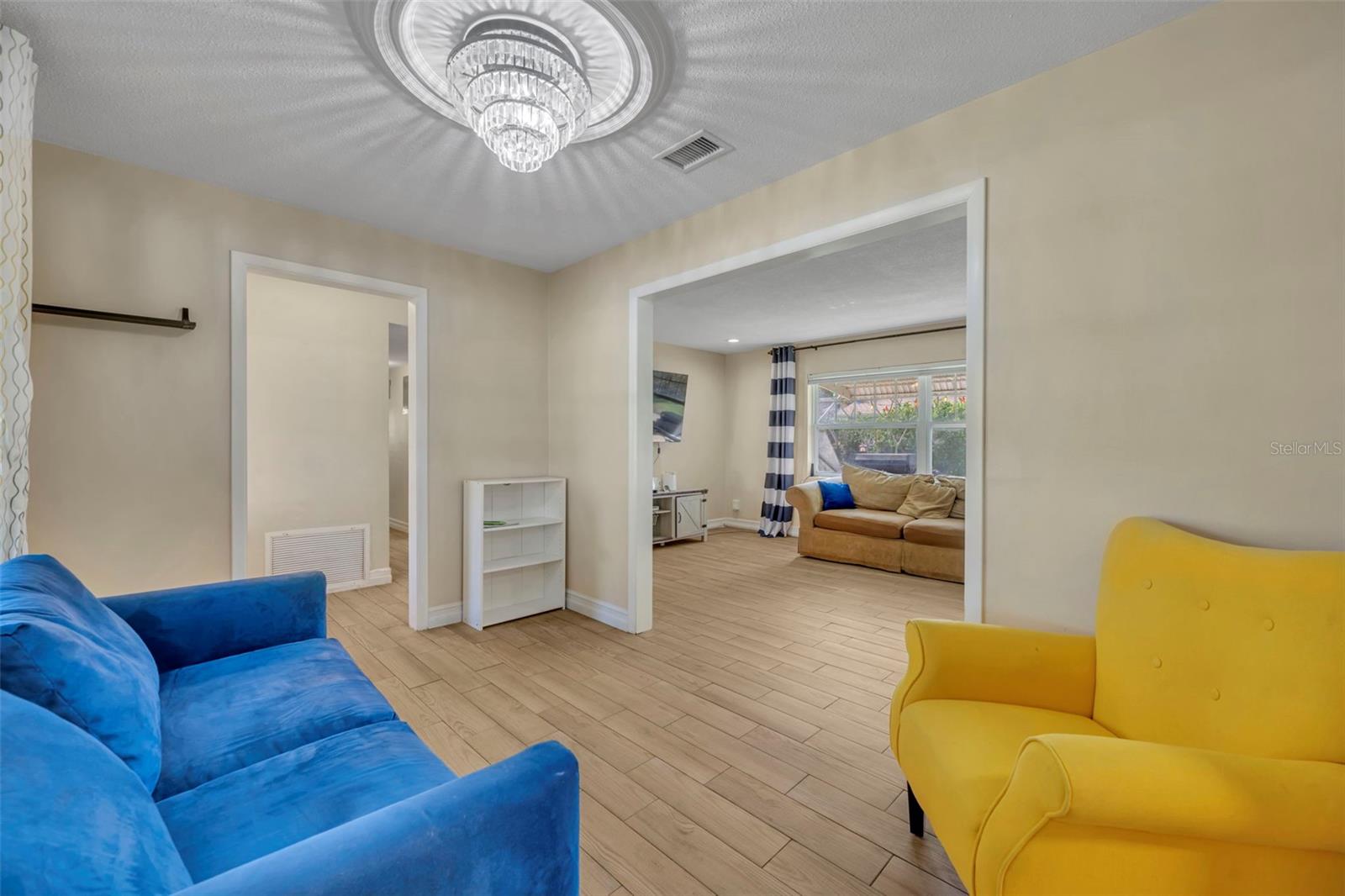 Image 8 of 23 For 4402 Blonigen Avenue