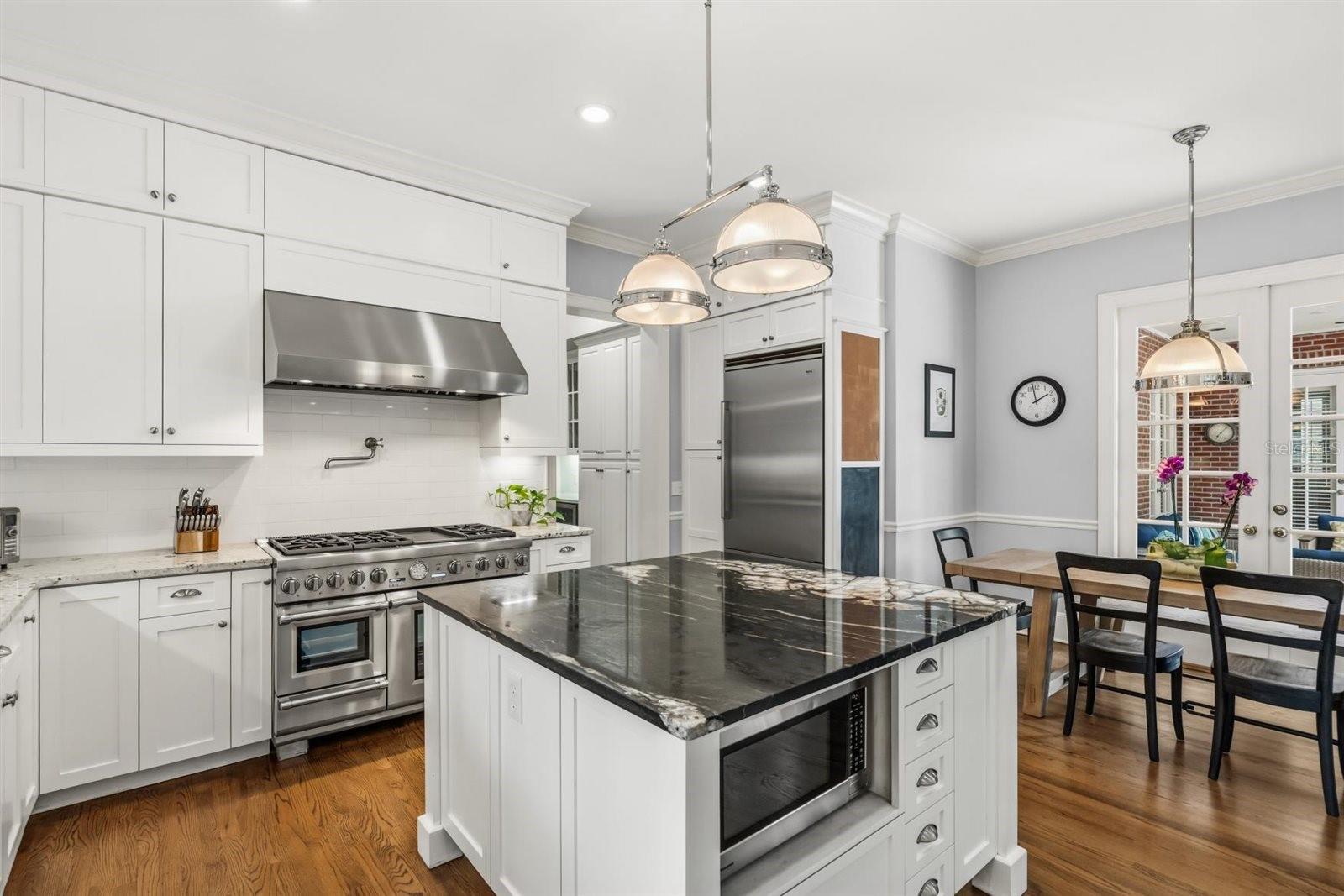 Image 12 of 33 For 722 Alba Drive