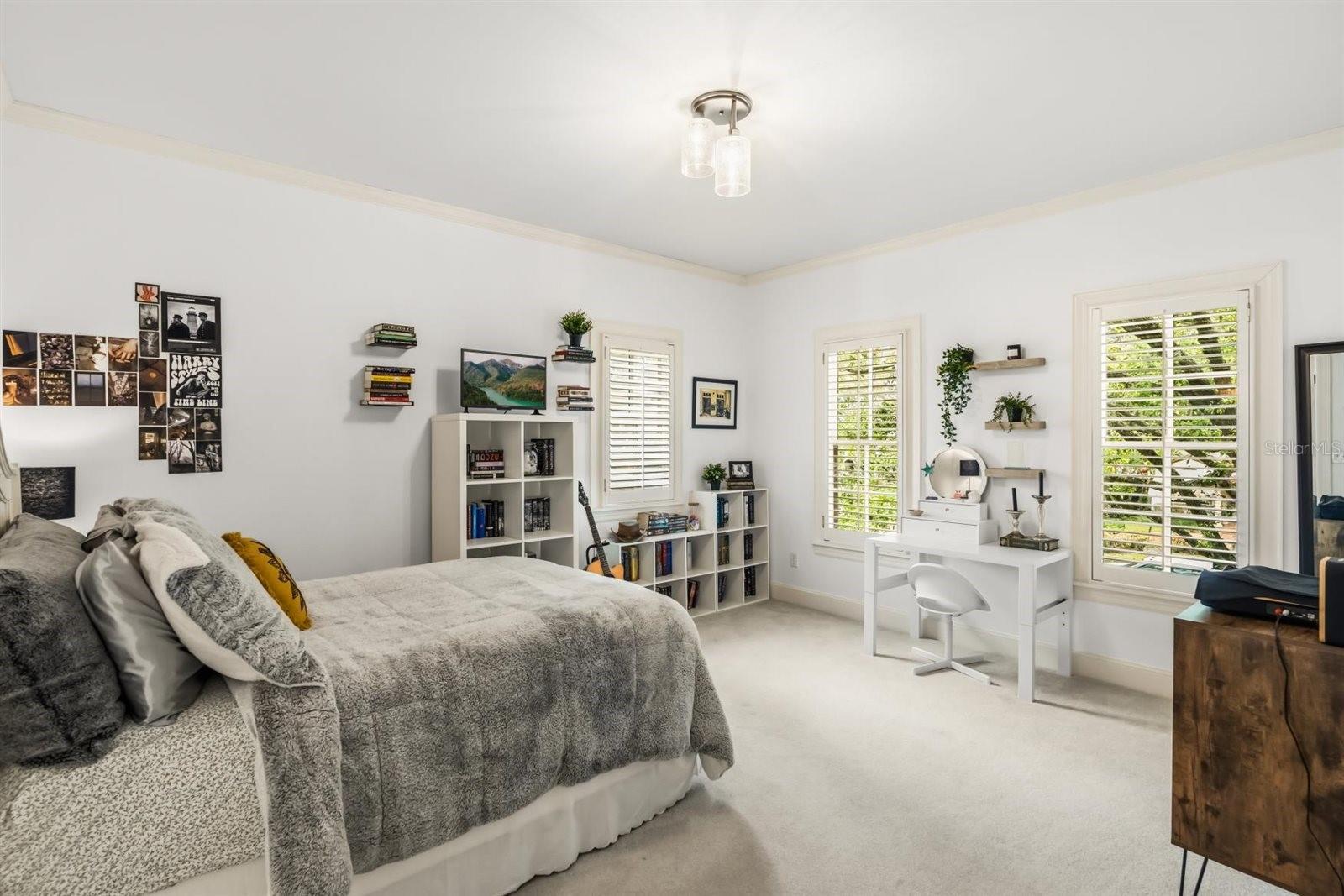 Image 22 of 33 For 722 Alba Drive