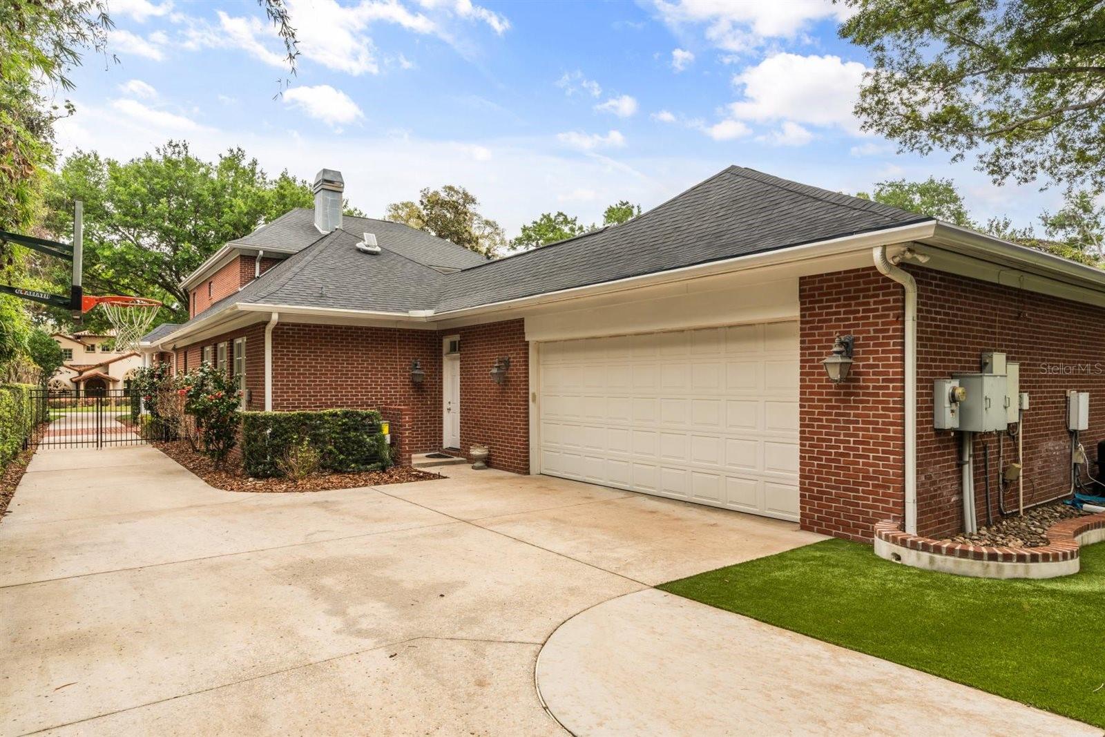 Image 31 of 33 For 722 Alba Drive