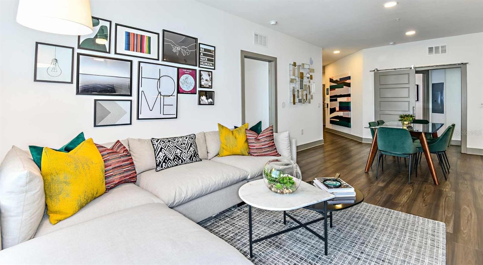 Image 9 of 18 For 1040 Jamison Loop Element