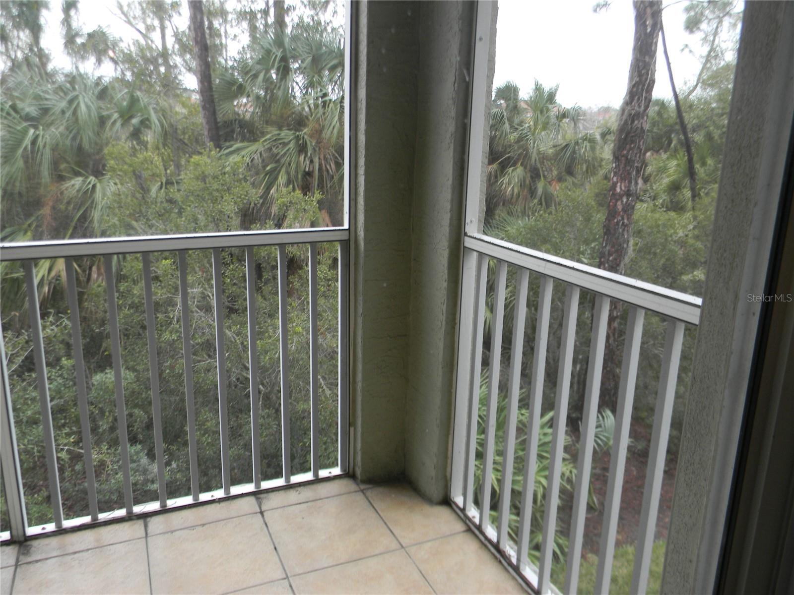 Image 11 of 47 For 5701 Brentgrass Drive 207