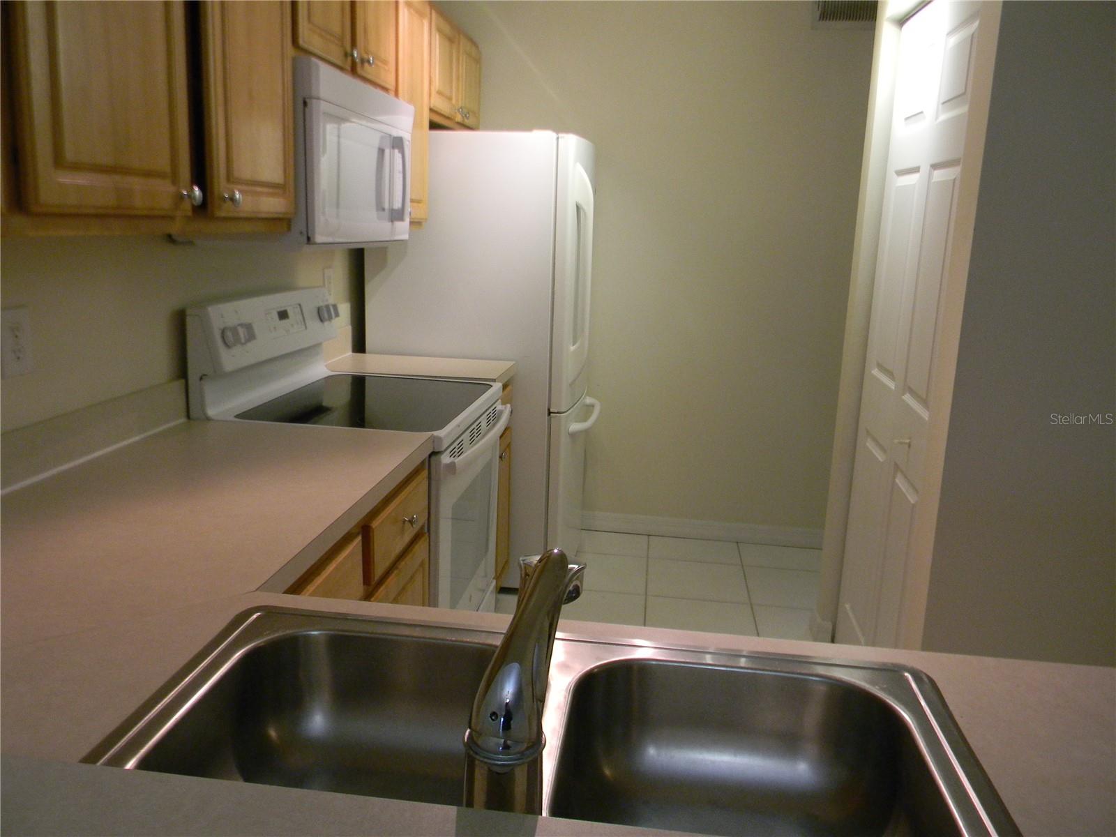 Image 13 of 47 For 5701 Brentgrass Drive 207