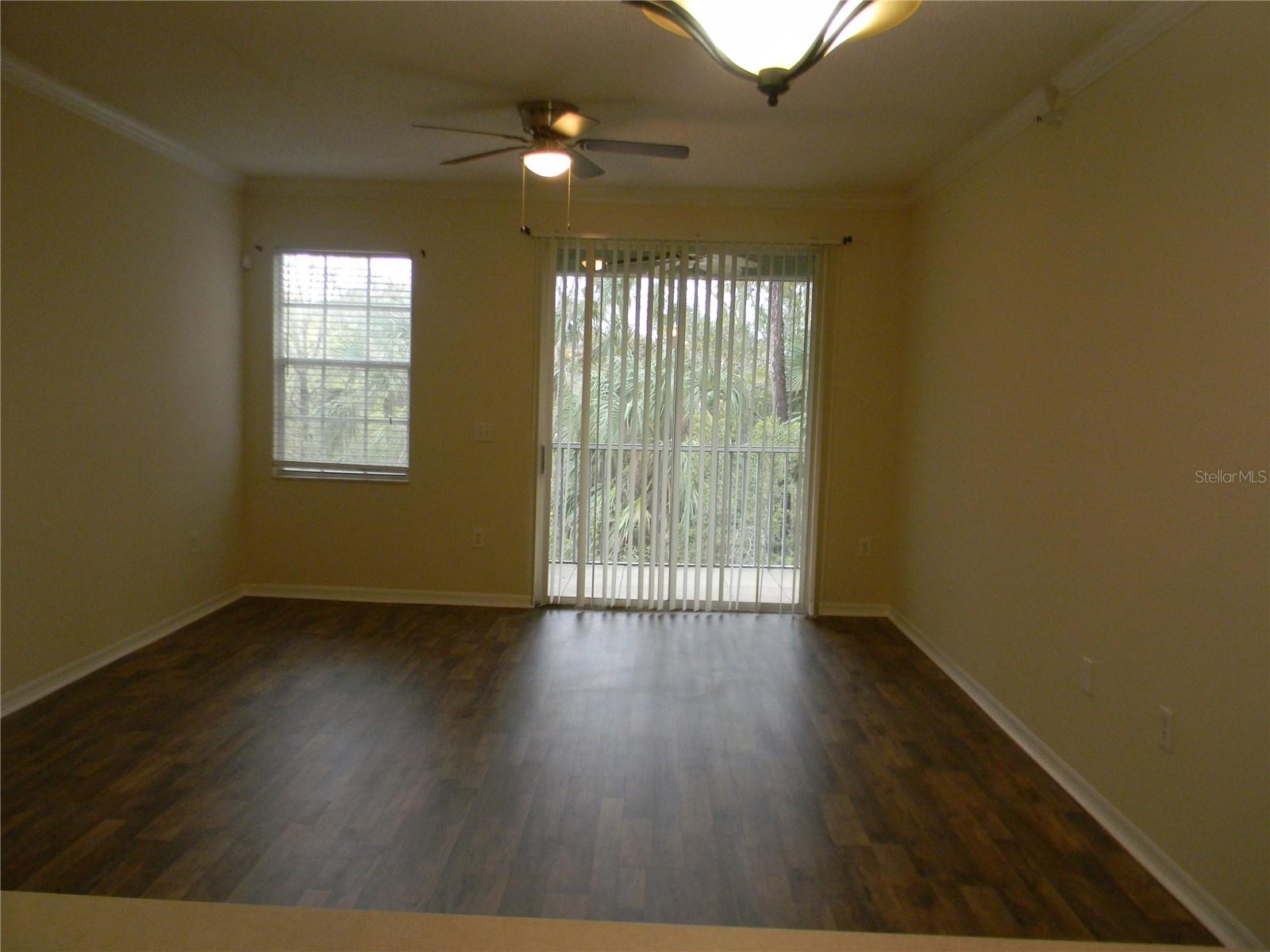 Image 7 of 47 For 5701 Brentgrass Drive 207