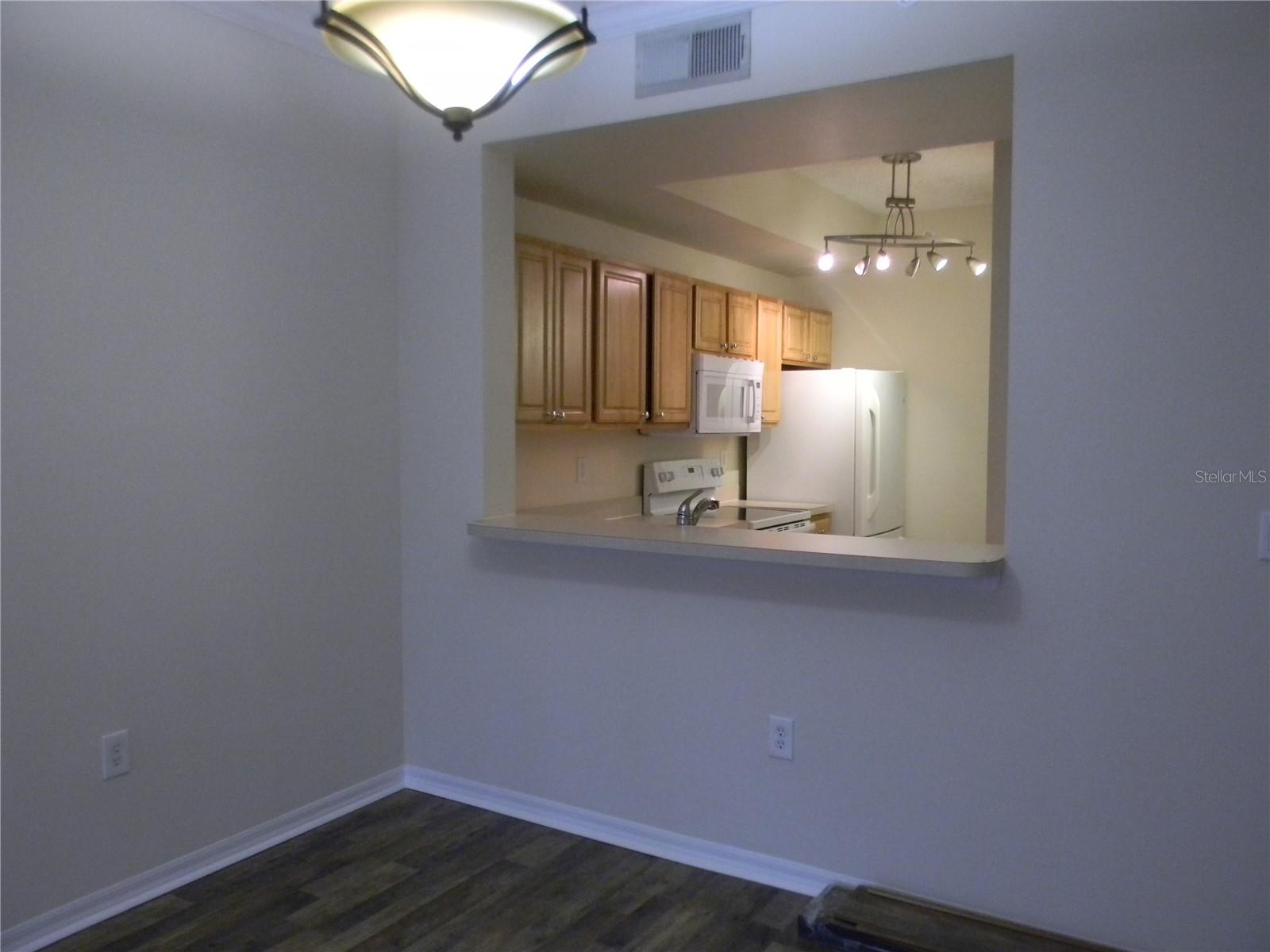 Image 9 of 47 For 5701 Brentgrass Drive 207