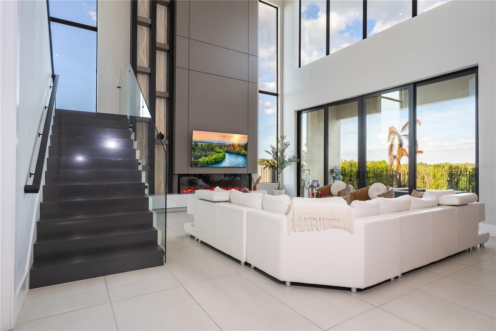 Image 18 of 100 For 16306 Ravenna Court