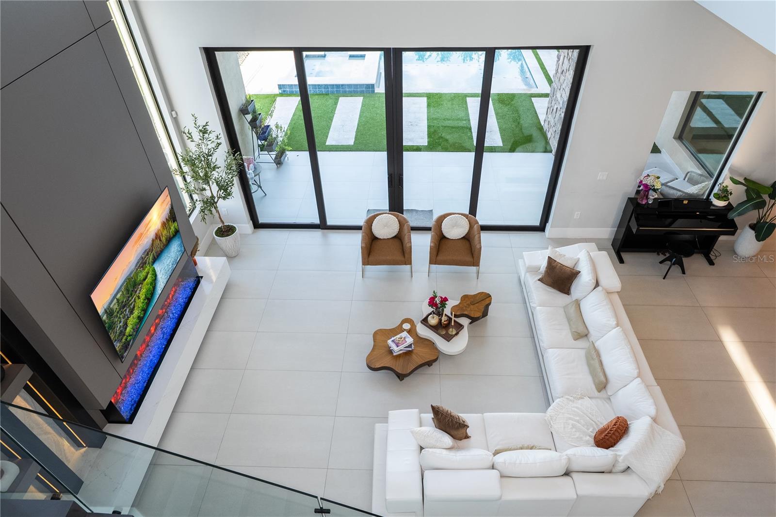 Image 22 of 100 For 16306 Ravenna Court